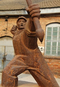 戰(zhàn)士雕像