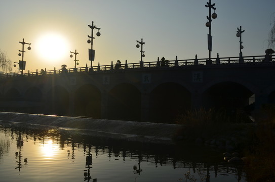 曲江池畔漢武泉橋