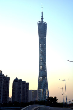 夕陽下的小蠻腰