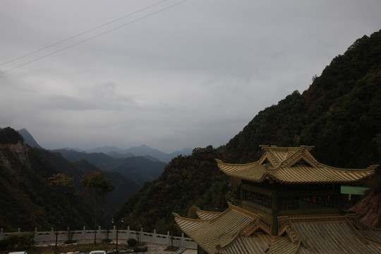 塔云山