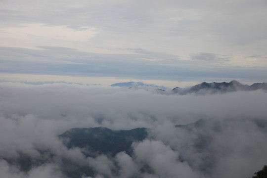 塔云山