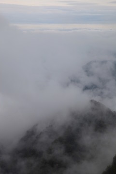 塔云山