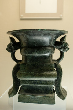 魯候尊