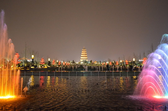 大雁塔音樂噴泉廣場夜景