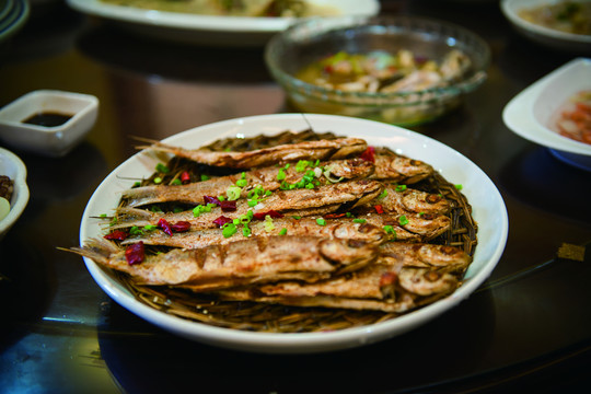 碳烤溪魚