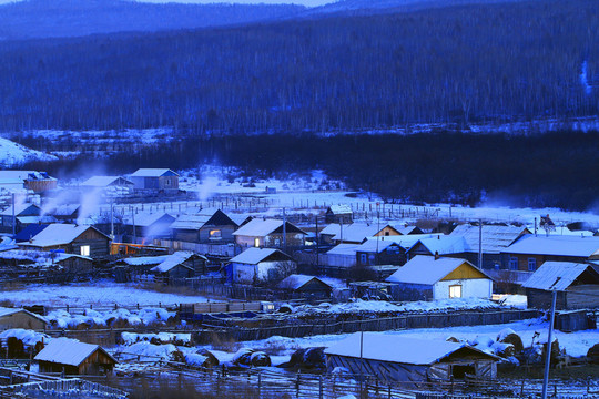 雪鄉(xiāng)夜色