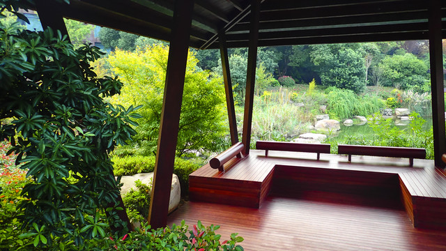 公園涼亭
