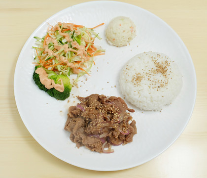 米飯?zhí)撞? style=