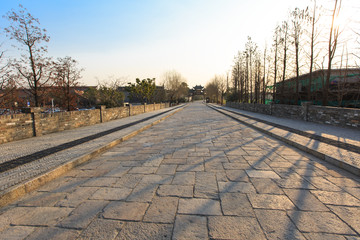 橋面