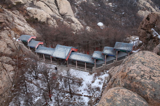 嶗山巨峰 巽門