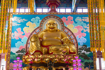 彌勒佛  金色佛像 彌勒菩薩