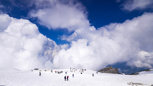 鐵力士山滑雪場