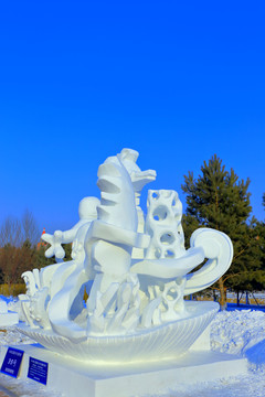 國際大學(xué)生雪雕大賽