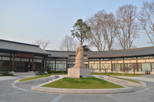 孫權塑像