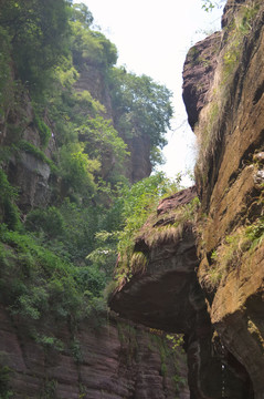 險(xiǎn)峻的山脈