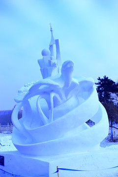 國際大學(xué)生雪雕大賽