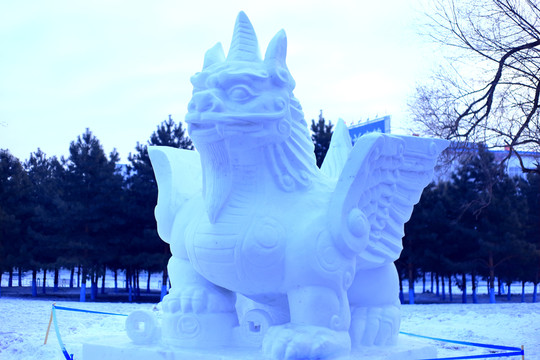 國際大學(xué)生雪雕大賽