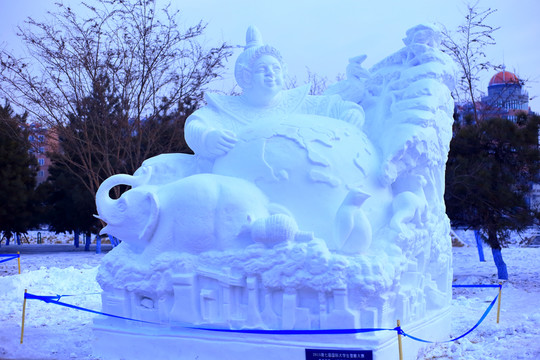 國際大學(xué)生雪雕大賽