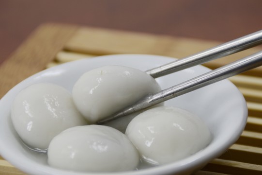 芝麻湯圓