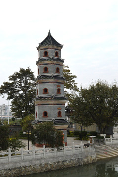 塔