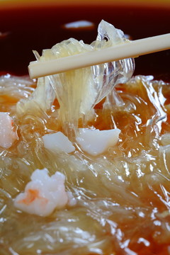 魚(yú)翅羹