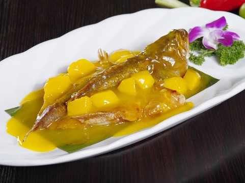 蜜汁菠蘿鱸魚