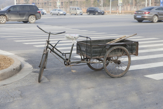 人力三輪車