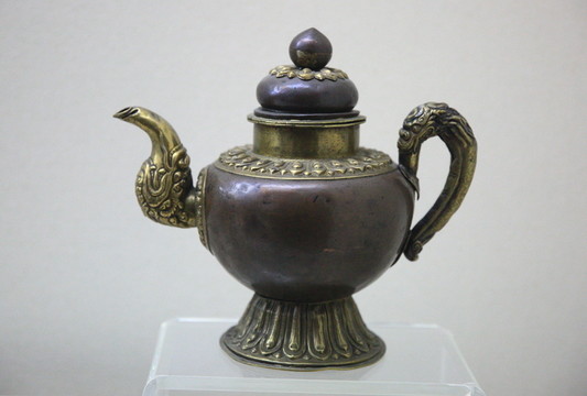 銅壺