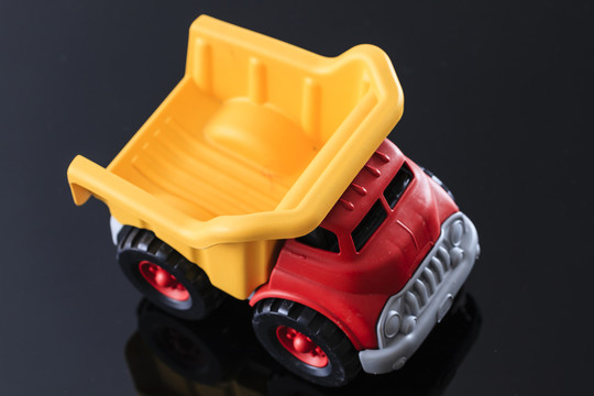 玩具卡車(chē)