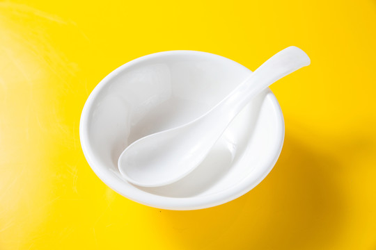 湯匙和碗