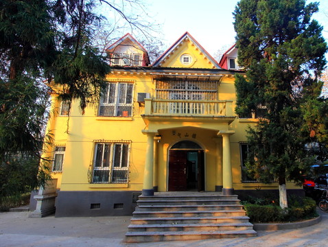 南京大學(xué)