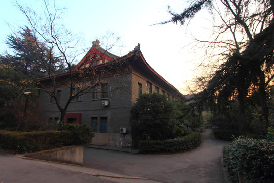 南京師范大學(xué)