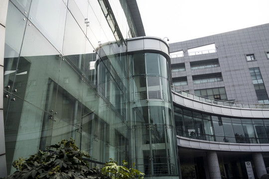 辦公樓玻璃連廊