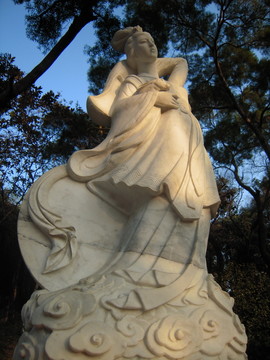 嫦娥奔月