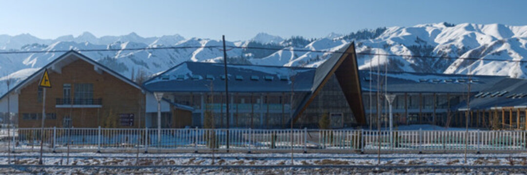 那拉提冰雪旅游節(jié) 天山風(fēng)景區(qū)