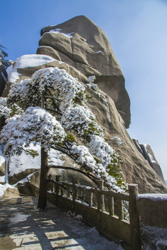 天柱山雪景