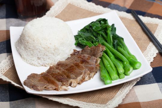 牛扒飯