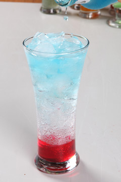 藍色妖姬飲品