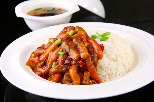 魚香茄子蓋飯
