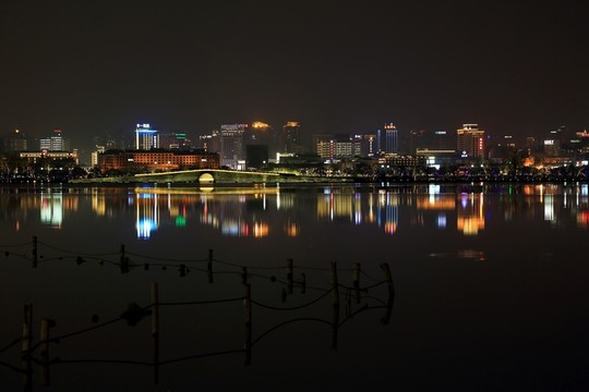 斷橋夜色