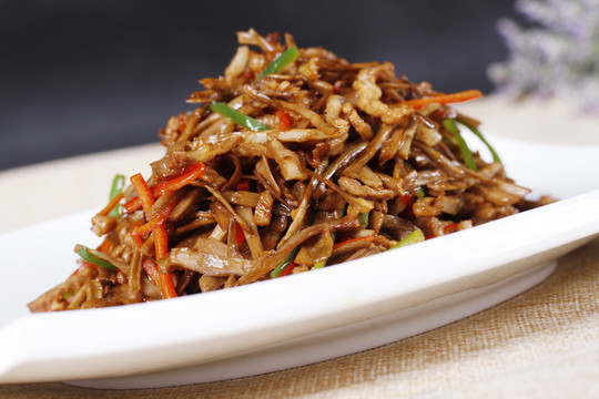 小干筍炒肉絲