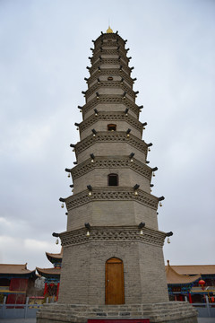 武威羅什寺塔