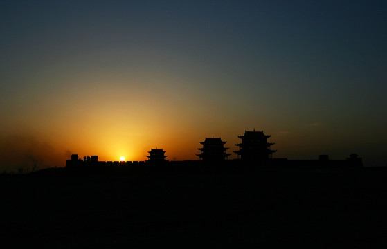 嘉峪關(guān)曙光