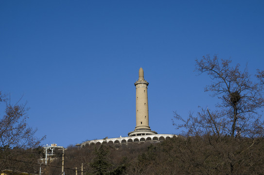 白玉塔
