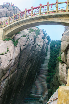 青島嶗山仙人橋和天梯