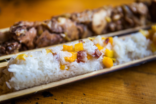 竹筒飯