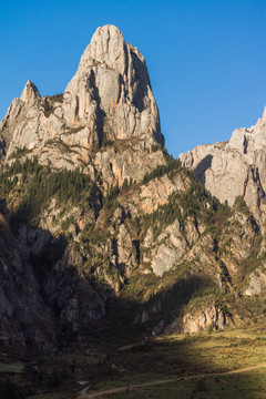 扎尕那山川峽谷風(fēng)光