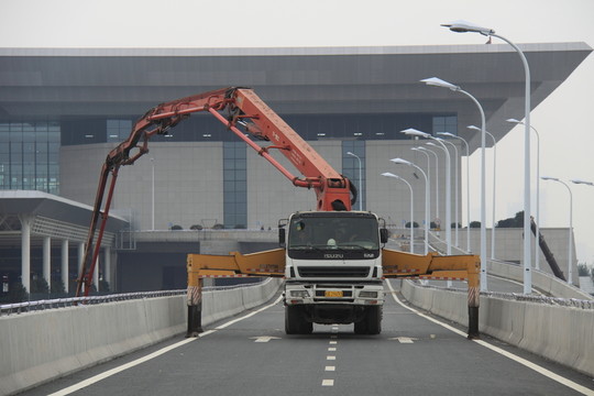 施工車輛作業(yè)