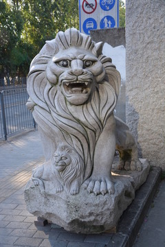 石頭獅子