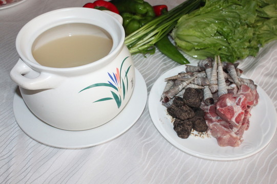 煲湯